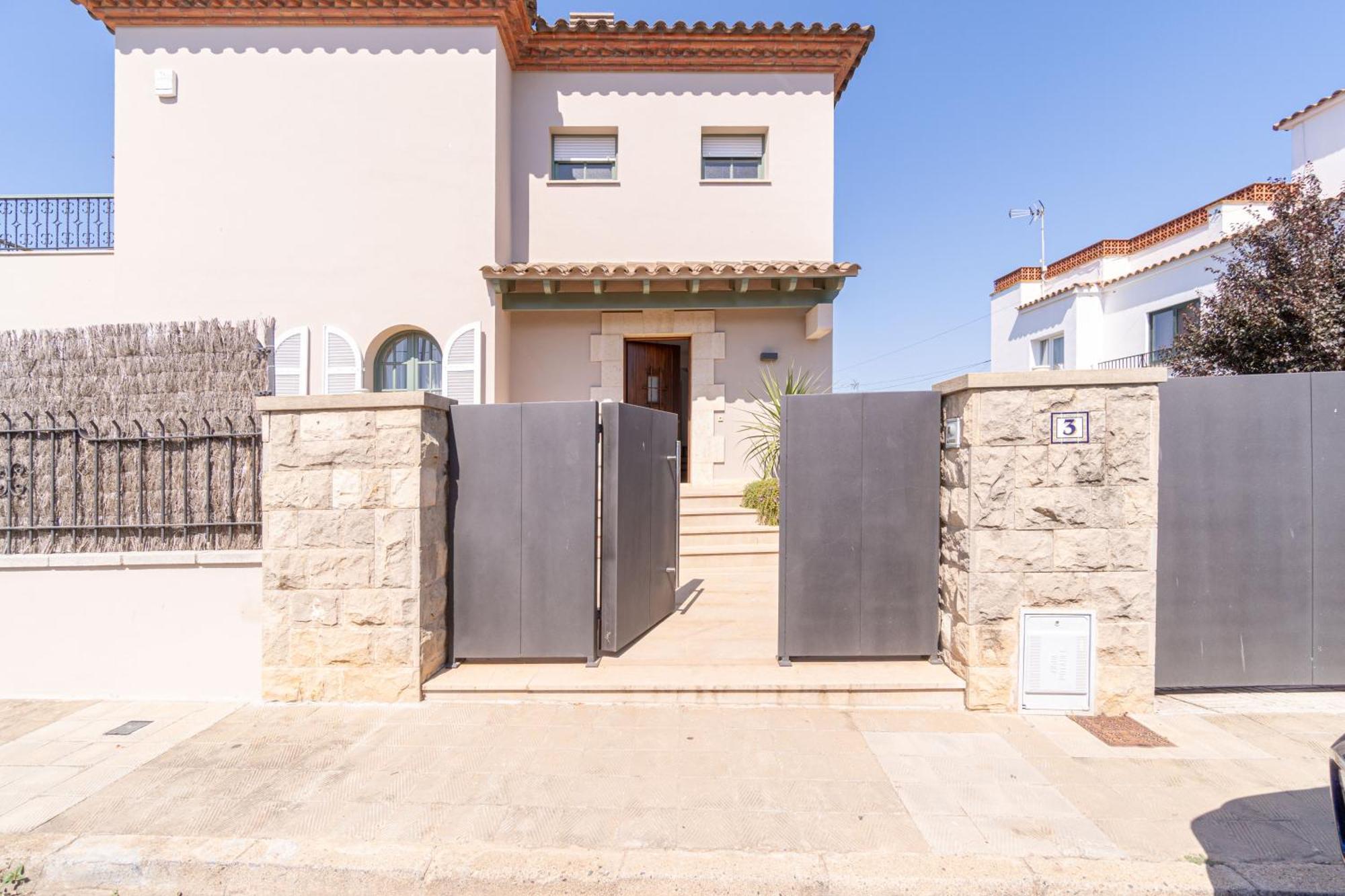Villa Harmony House Roses Esterno foto
